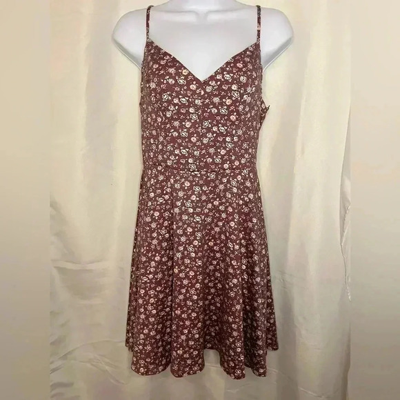 Nine Britton Jayde Knit Back Detail Dress size Medium, BNWT - Picture 5 of 10